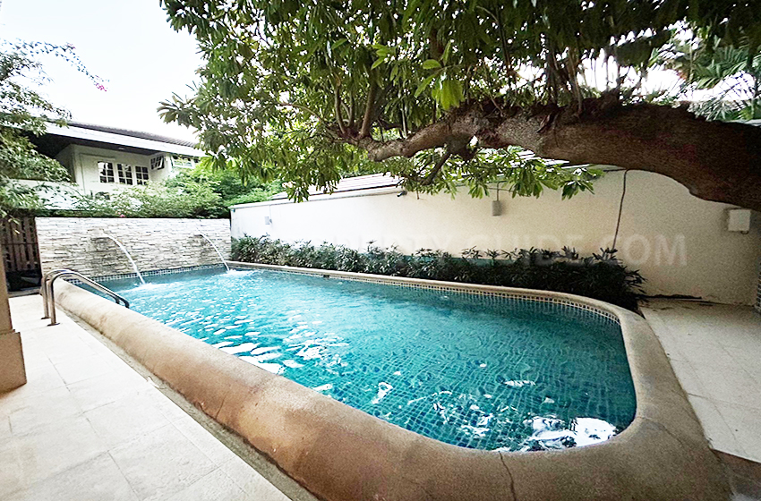 House with Private Pool in Sukhumvit 